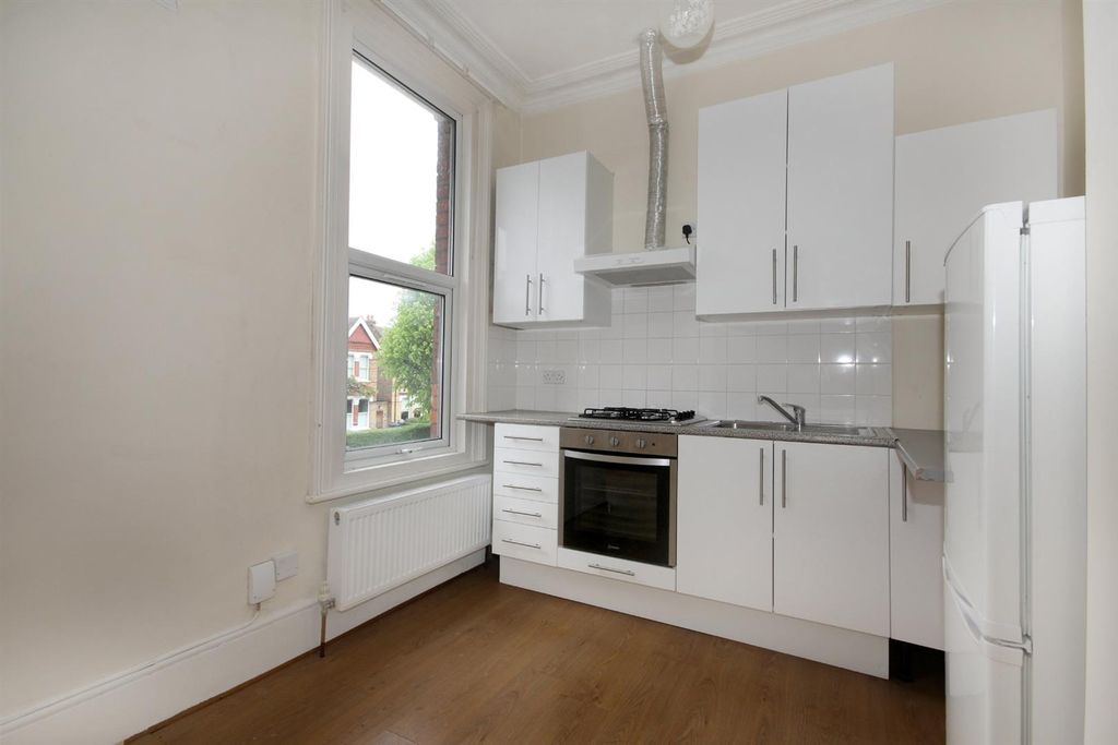 Property photo 3 of 5