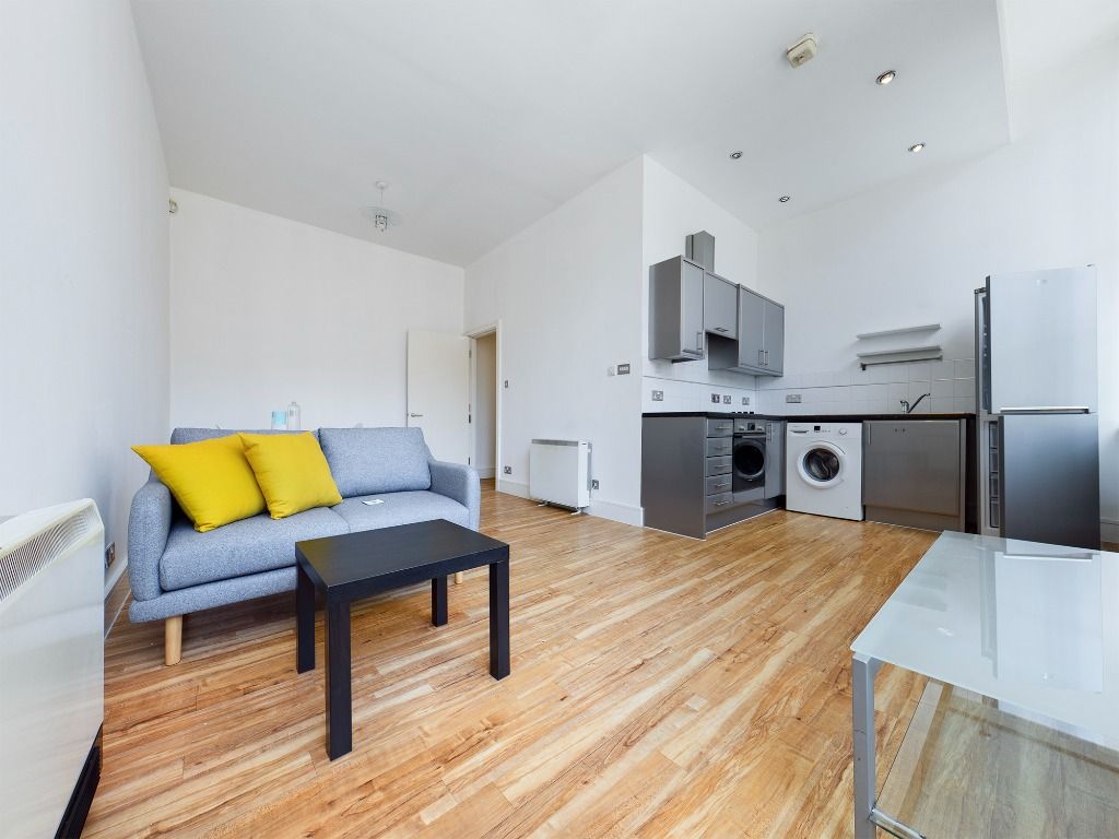 Property photo 1 of 8