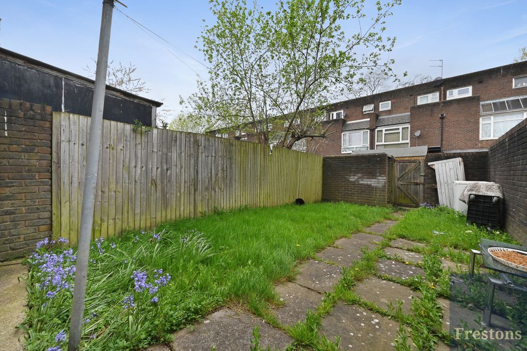 Property photo 2 of 10