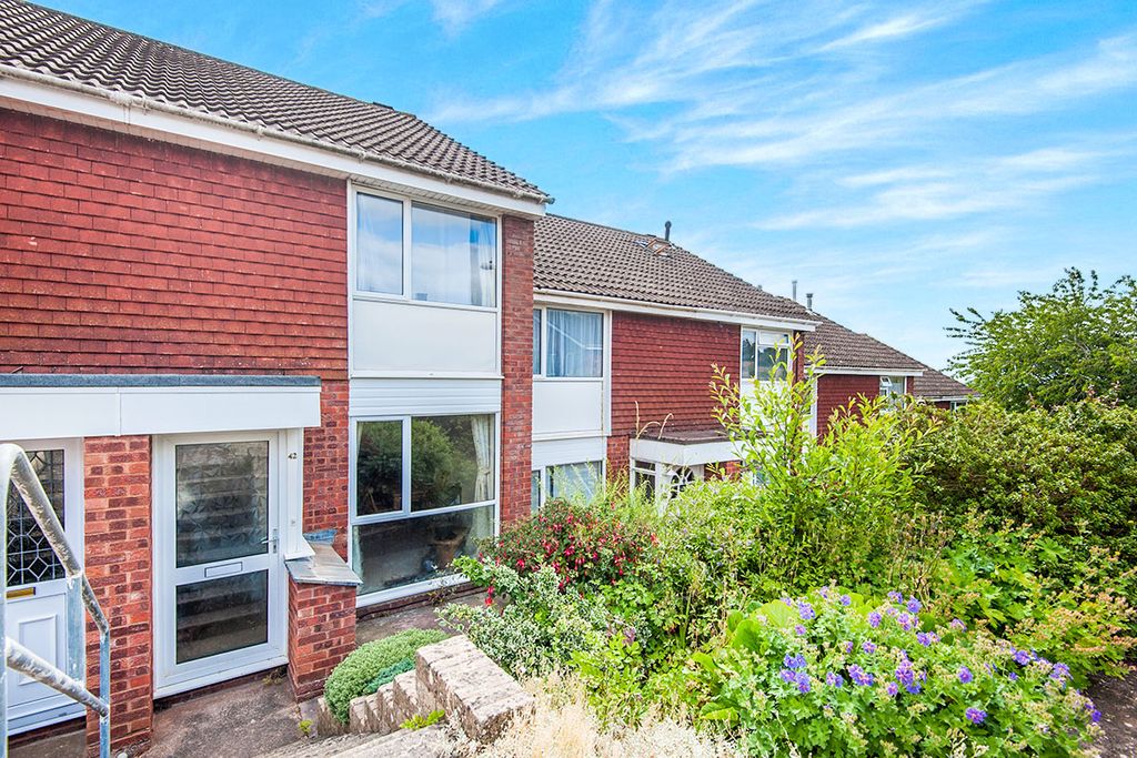 Property photo 1 of 9 Main Page