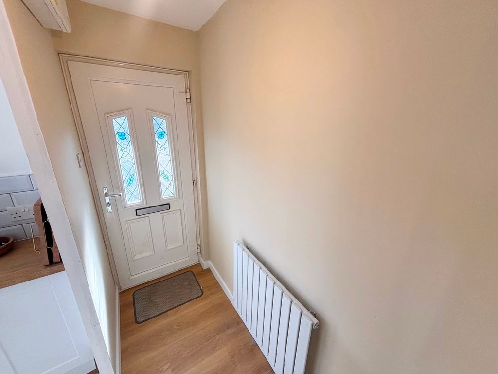 Property photo 2 of 32