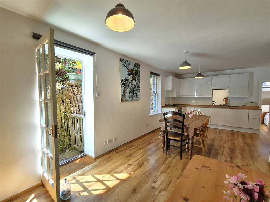 Property photo 3 of 17 Dining Kitchen Mill End.Jpg