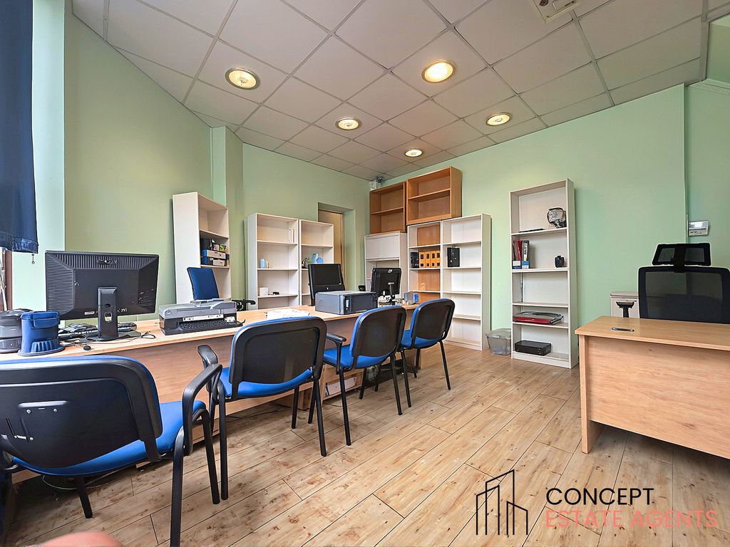 Property photo 3 of 6