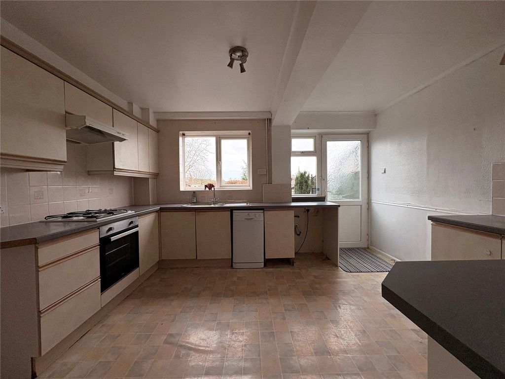 Property photo 3 of 21 Picture No. 19