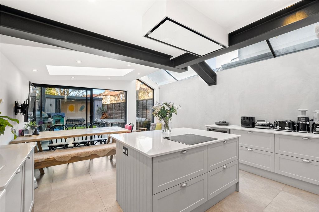 Property photo 1 of 15 Kitchen