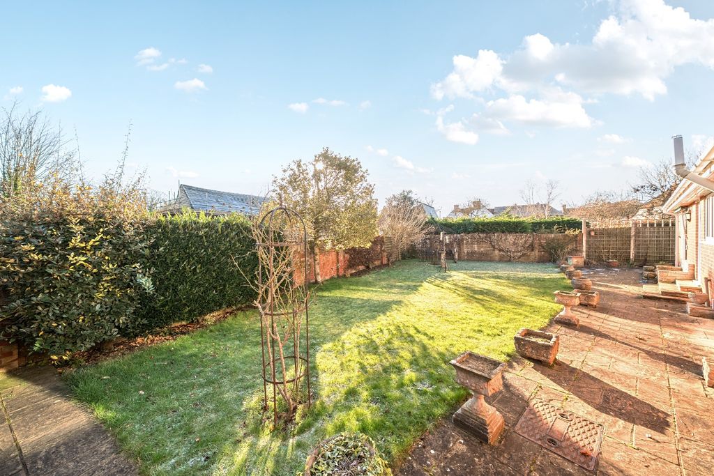 Property photo 2 of 21 4295421