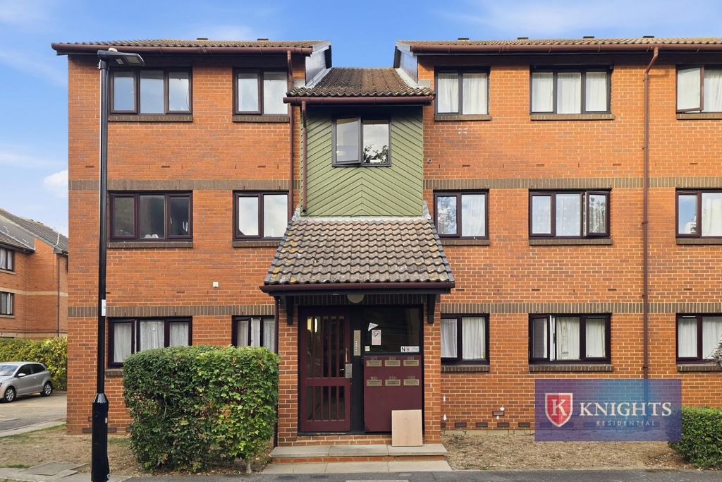Property photo 1 of 10