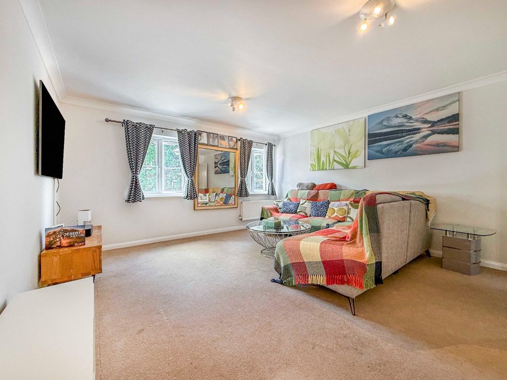 Property photo 2 of 7 5366112