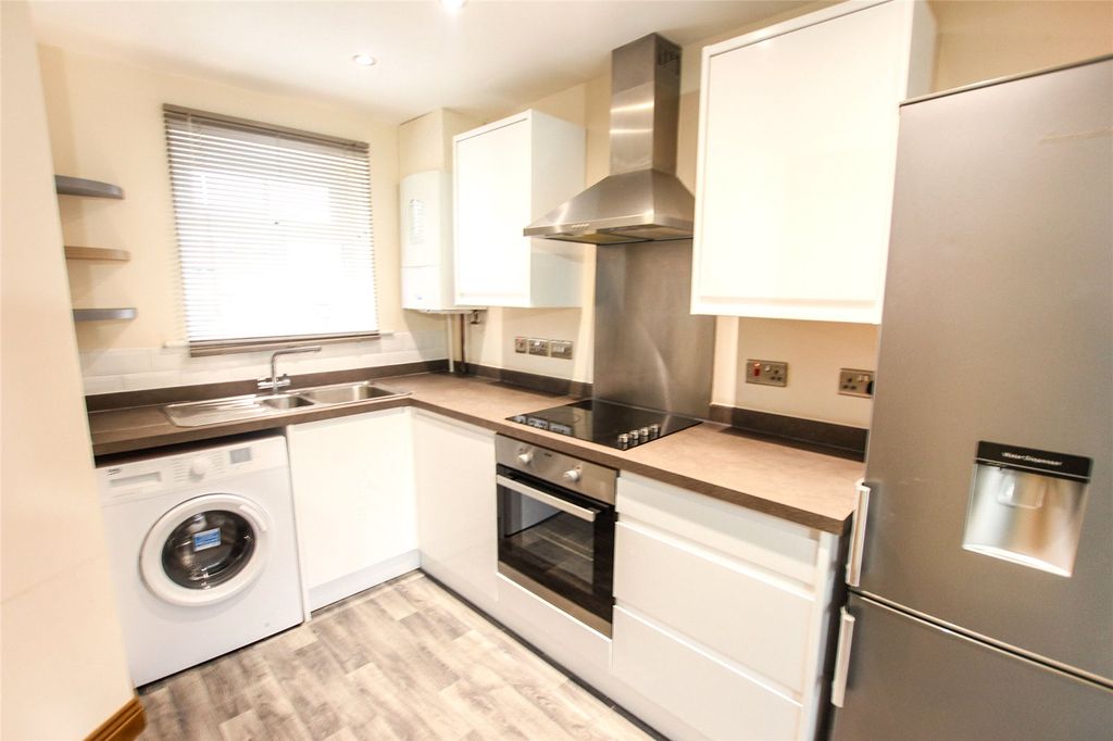 Property photo 2 of 12 Picture No. 03