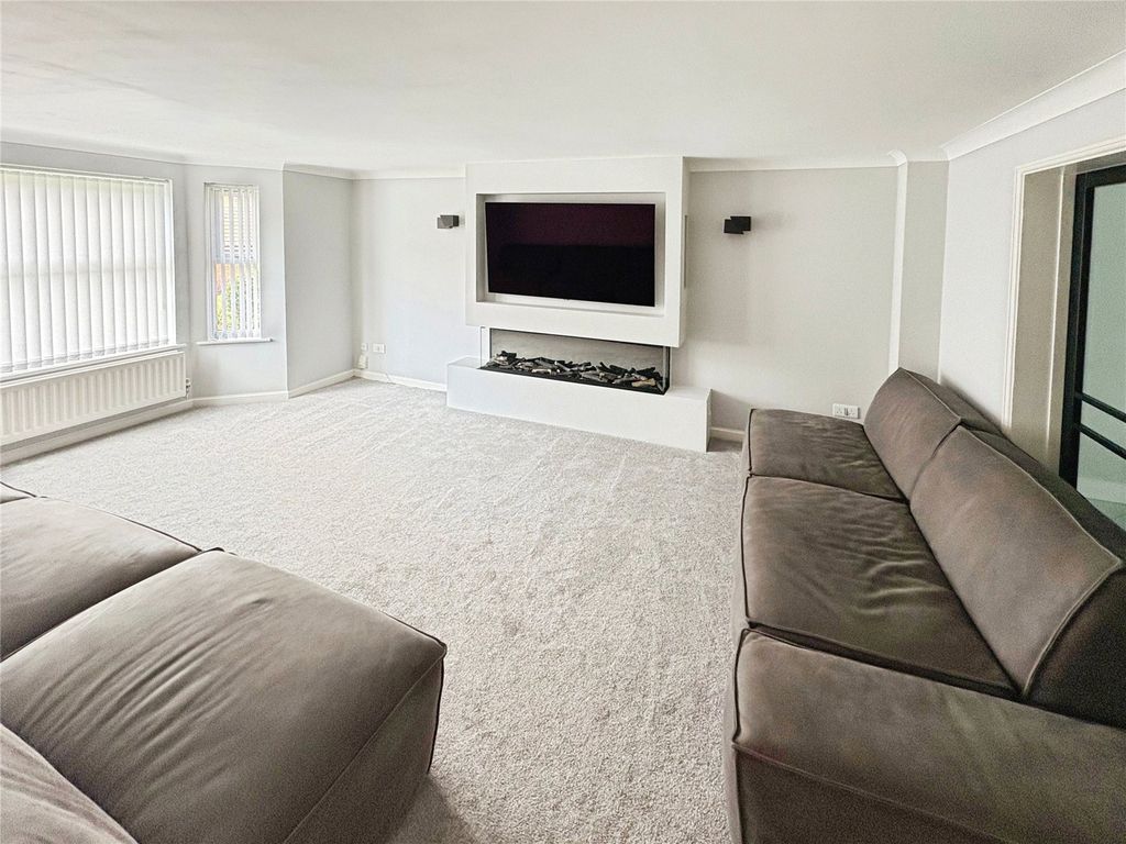 Property photo 3 of 23 Living Room