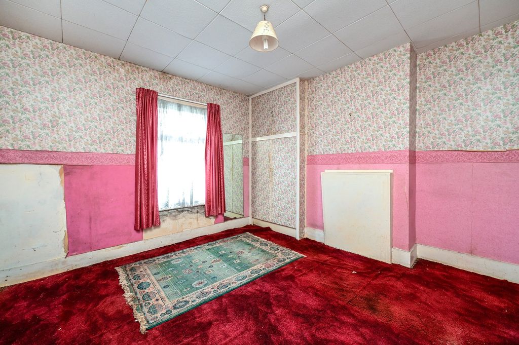 Property photo 3 of 9 Picture No. 05