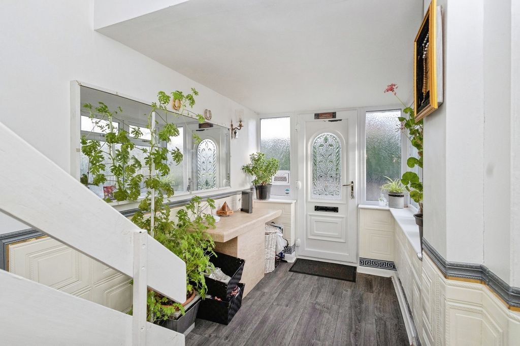 Property photo 2 of 18 Pbox-Img.Jpg