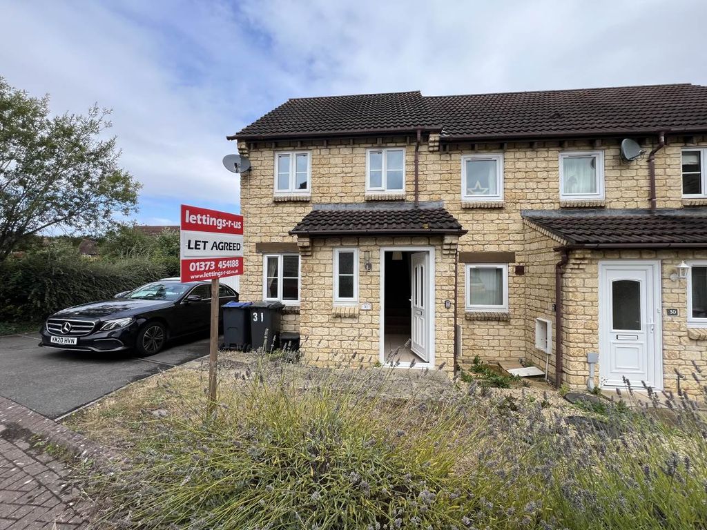 Property photo 1 of 8 External