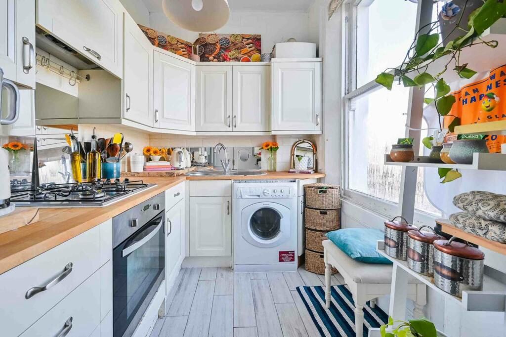 Property photo 2 of 9 Photo 2