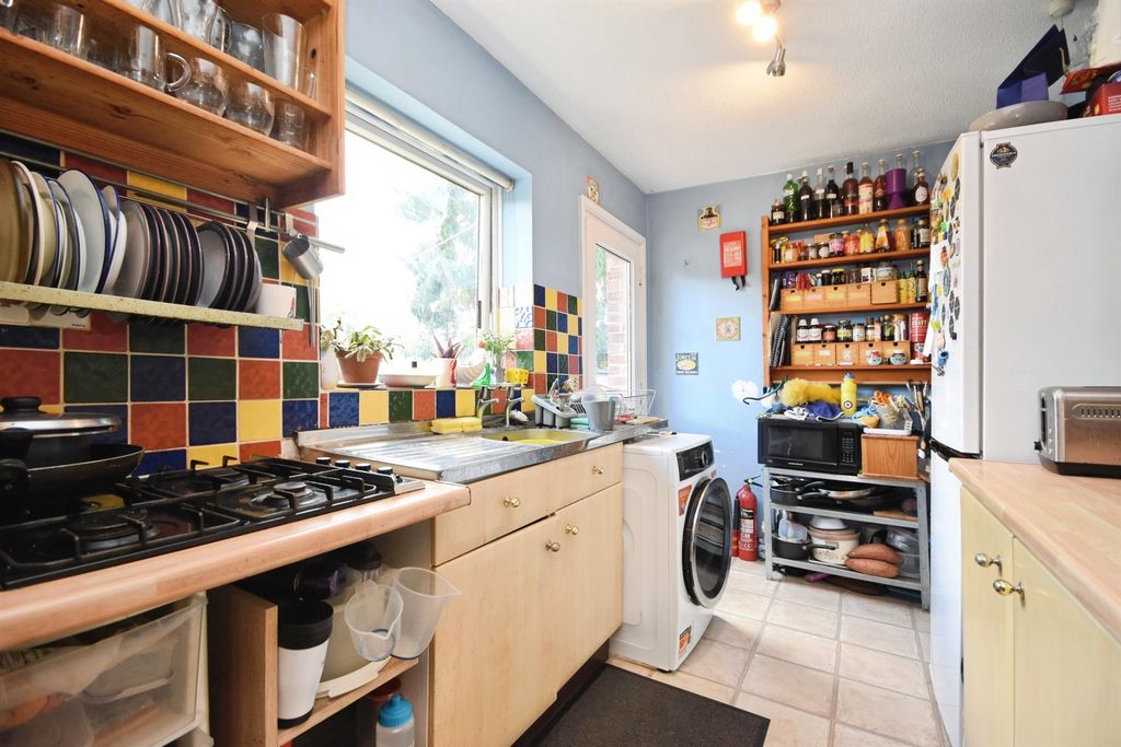 Property photo 3 of 17