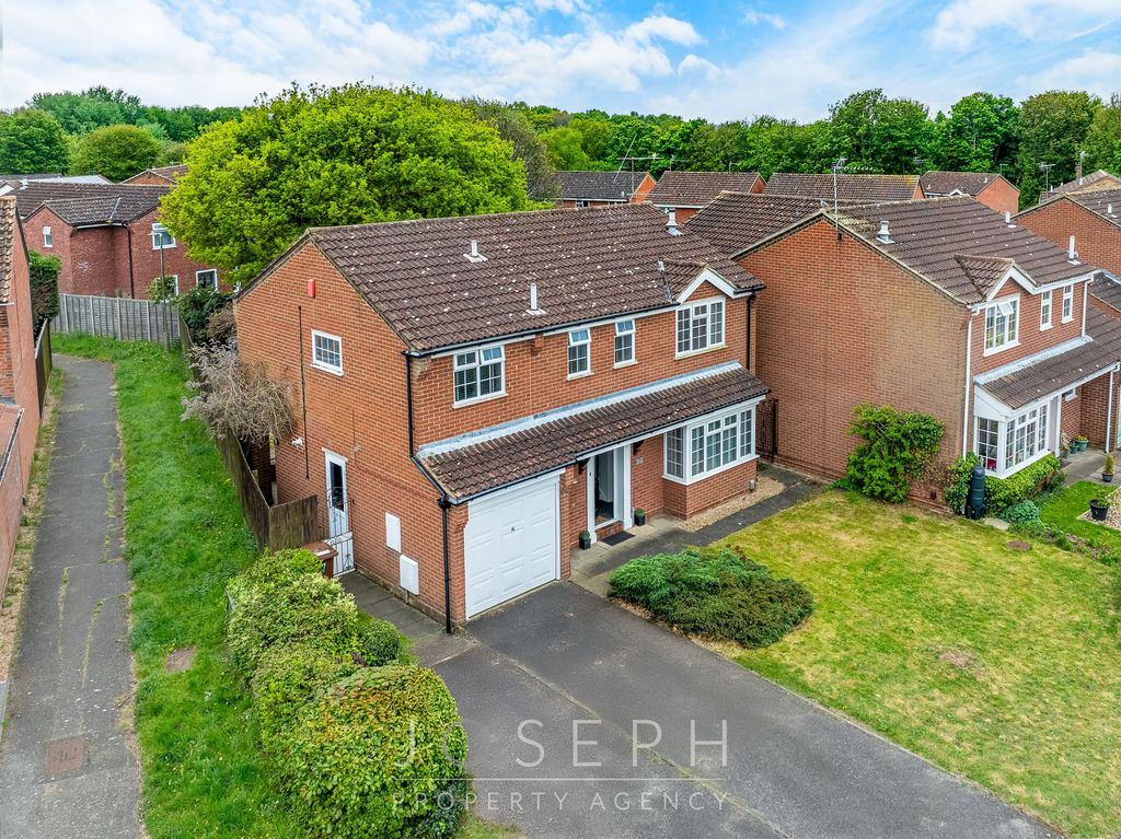 Property photo 2 of 22