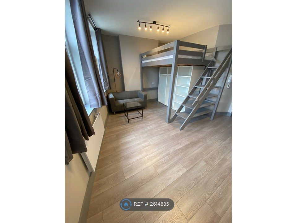 Property photo 3 of 19 Living Area