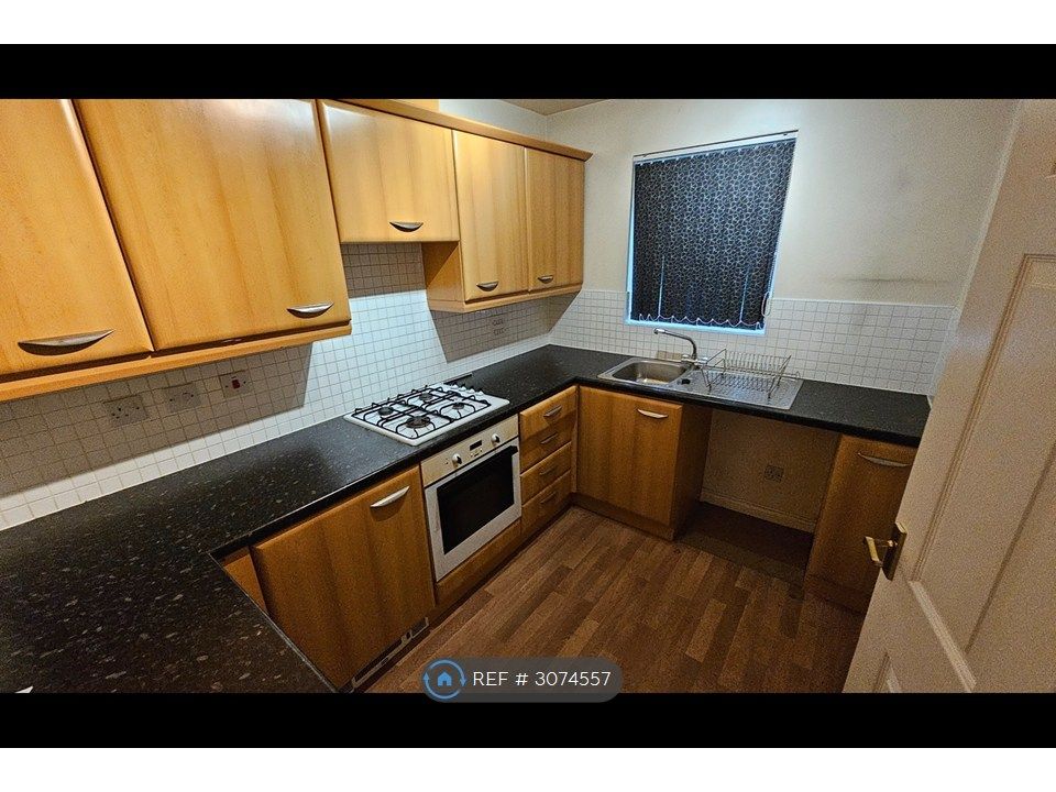 Property photo 2 of 15 Kitchen