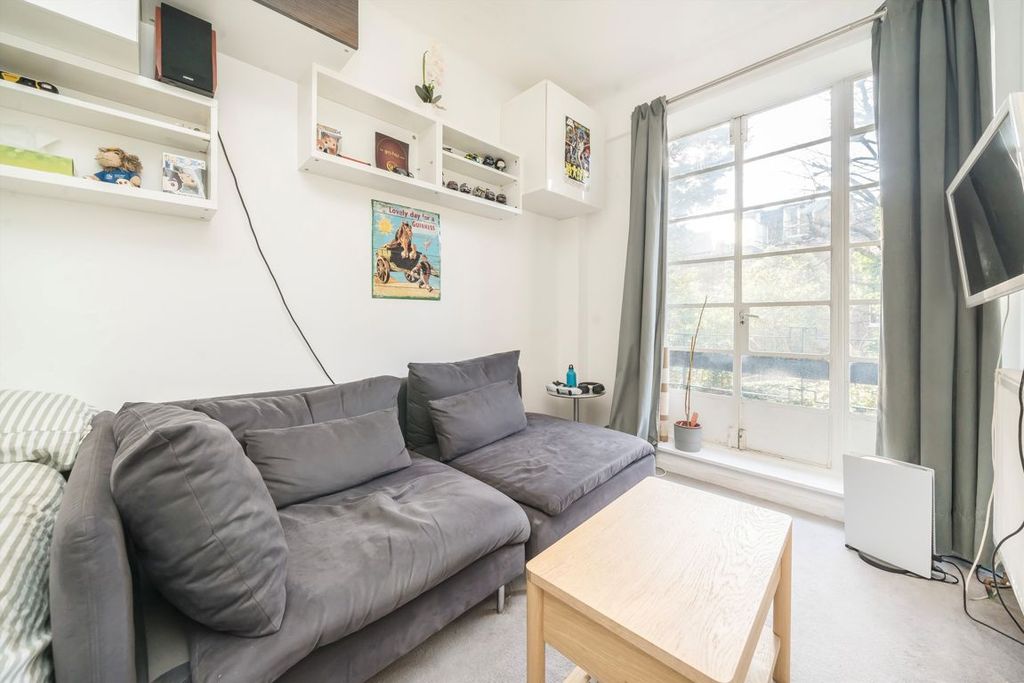 Property photo 2 of 6