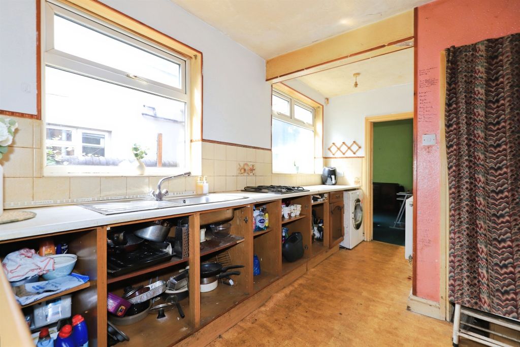 Property photo 3 of 16