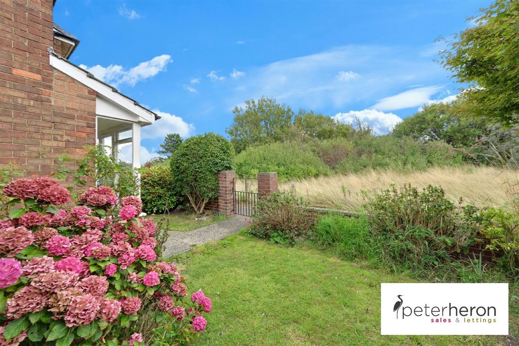 Property photo 2 of 24 Outside