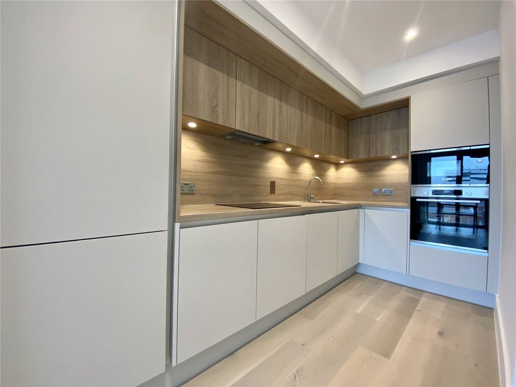 Property photo 3 of 10 Picture No. 04