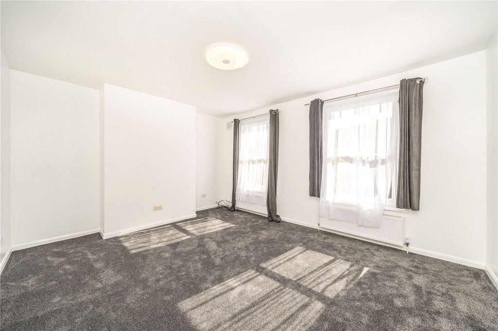 Property photo 2 of 7 Picture No. 20