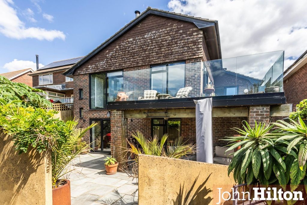 Property photo 1 of 42 14 Wanderdown Road-36.Jpg