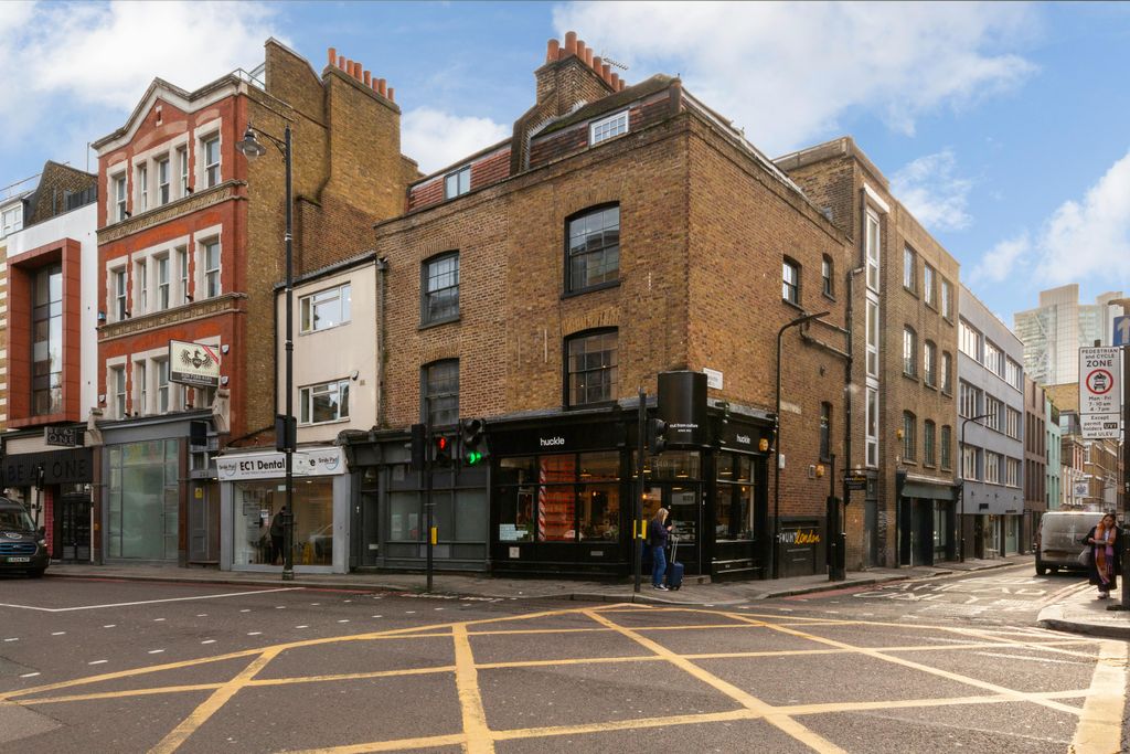 Property photo 1 of 26 340A Old Street 2.Jpg