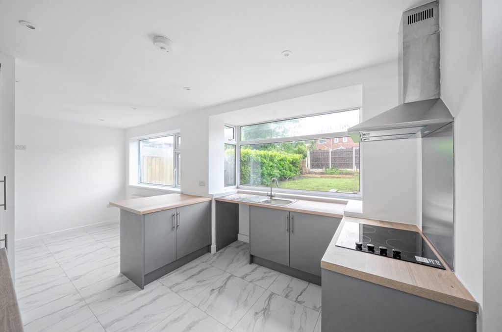 Property photo 3 of 15 Best Estate Agent Rotherham