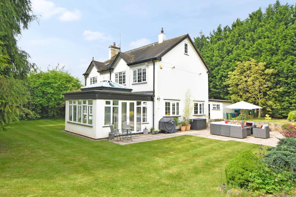Property photo 2 of 51