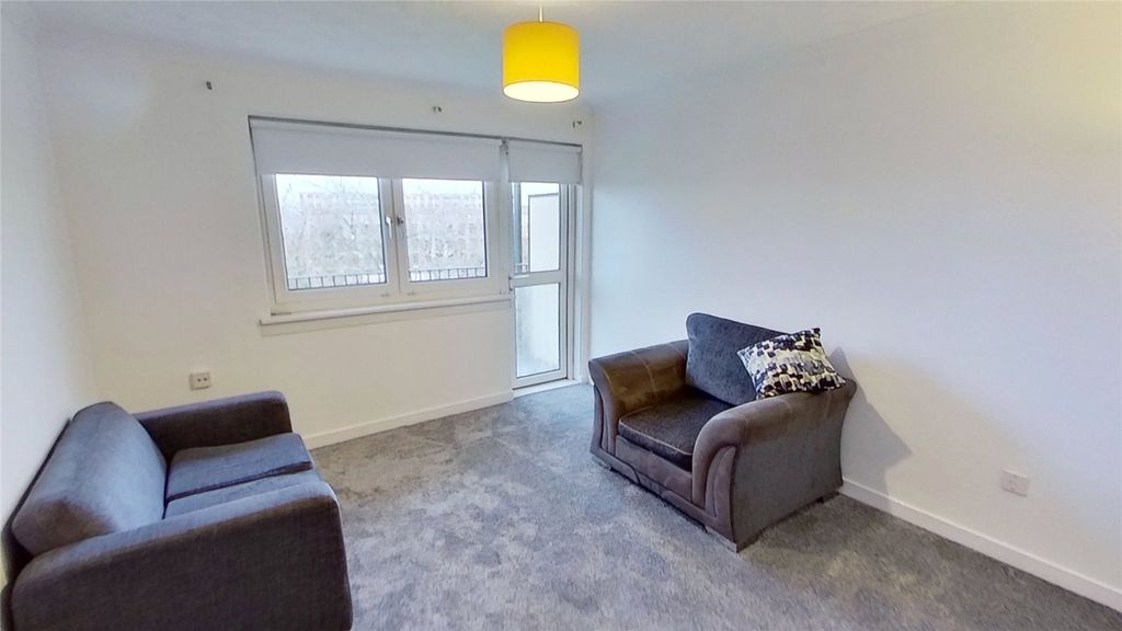 Property photo 3 of 10 Photo 3