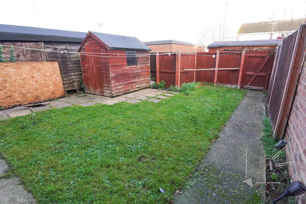 Property photo 2 of 17 Rear Garden