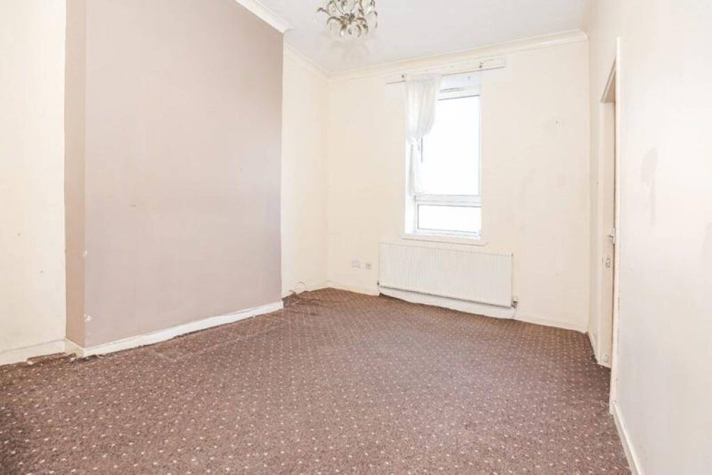 Property photo 2 of 30