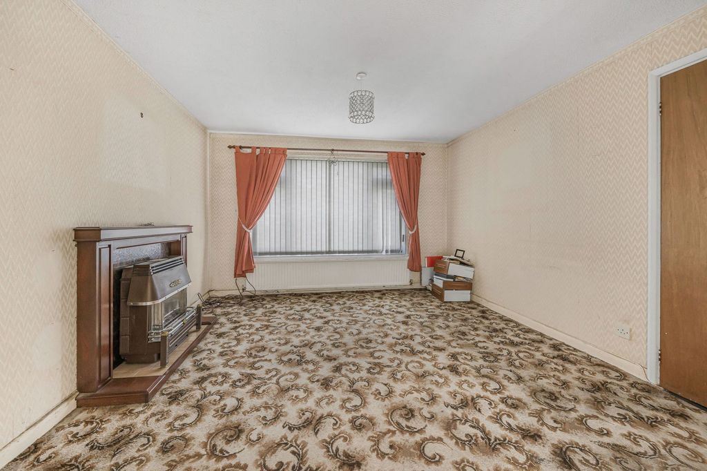 Property photo 3 of 22