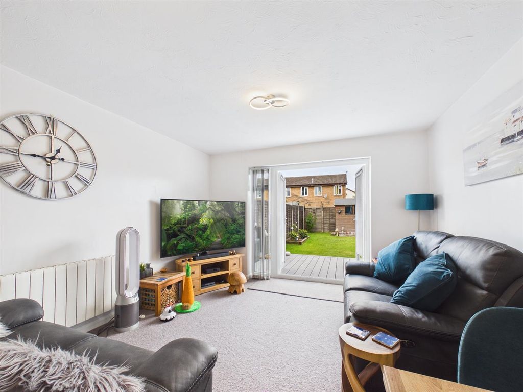 Property photo 3 of 13 Cam02435G0-Pr0339-Still008.Jpg