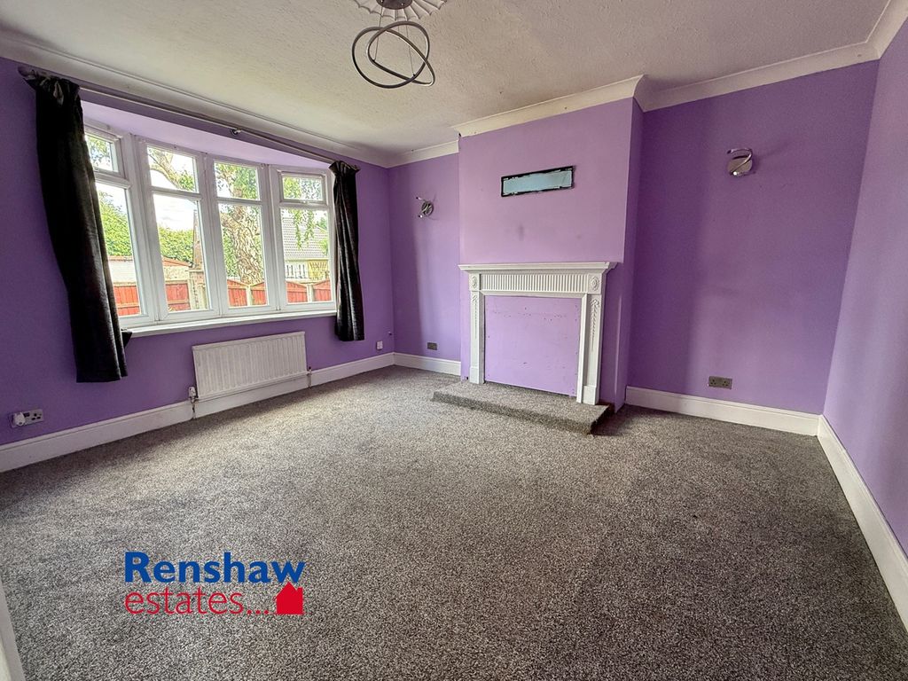 Property photo 2 of 14 L