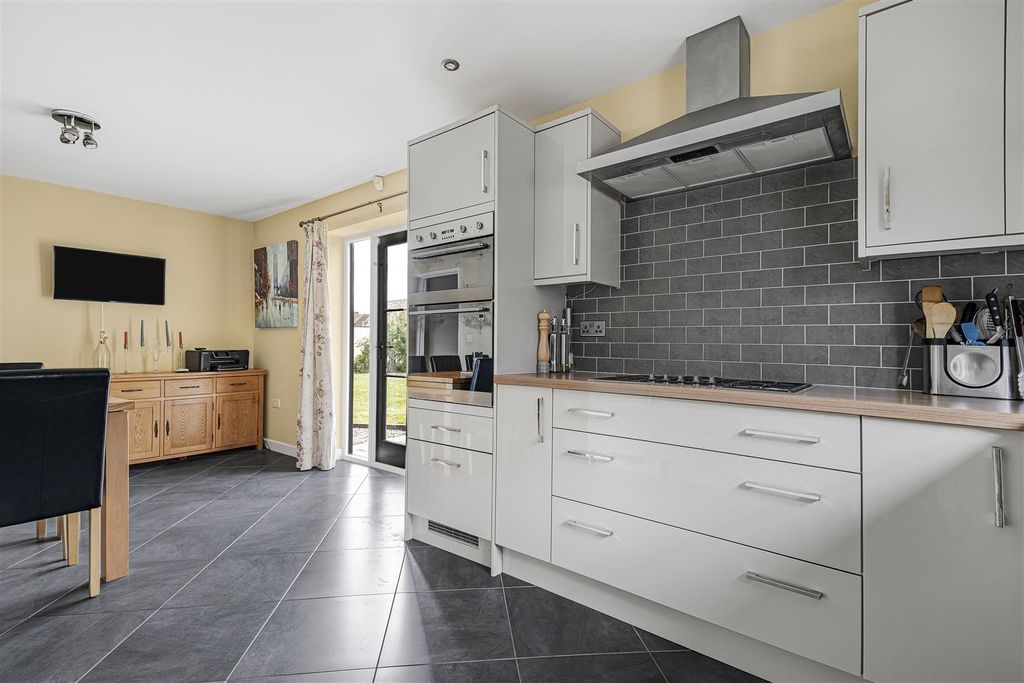 Property photo 3 of 24 8_78889.Jpg