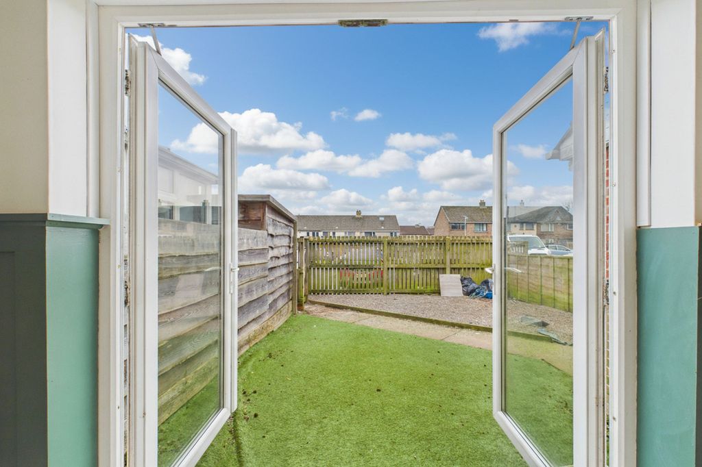 Property photo 3 of 15