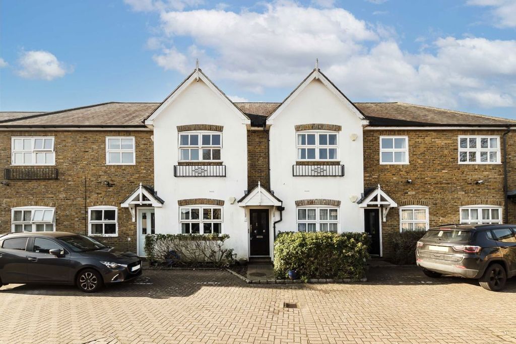 Property photo 1 of 5