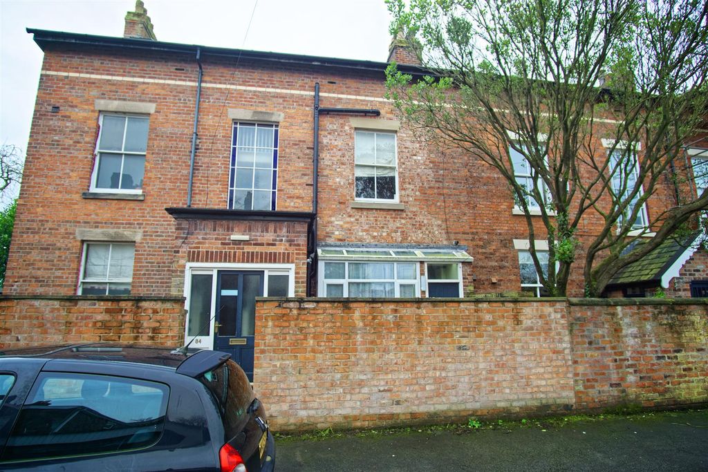 Property photo 1 of 11 Exterior - Front