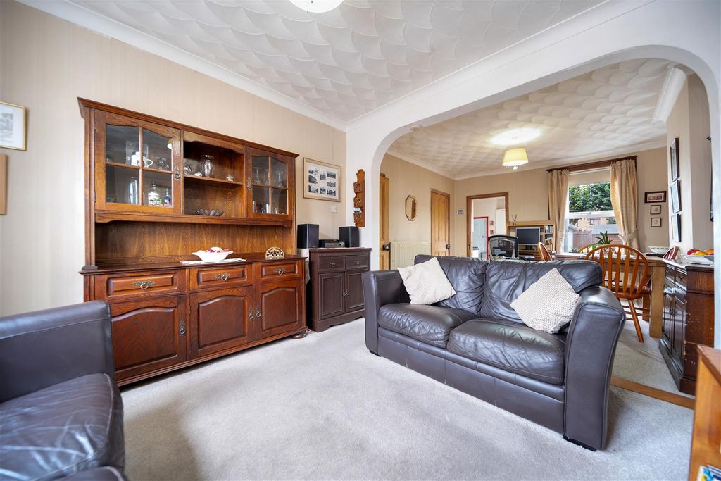 Property photo 3 of 10 Cullingham Rd-15.Jpg