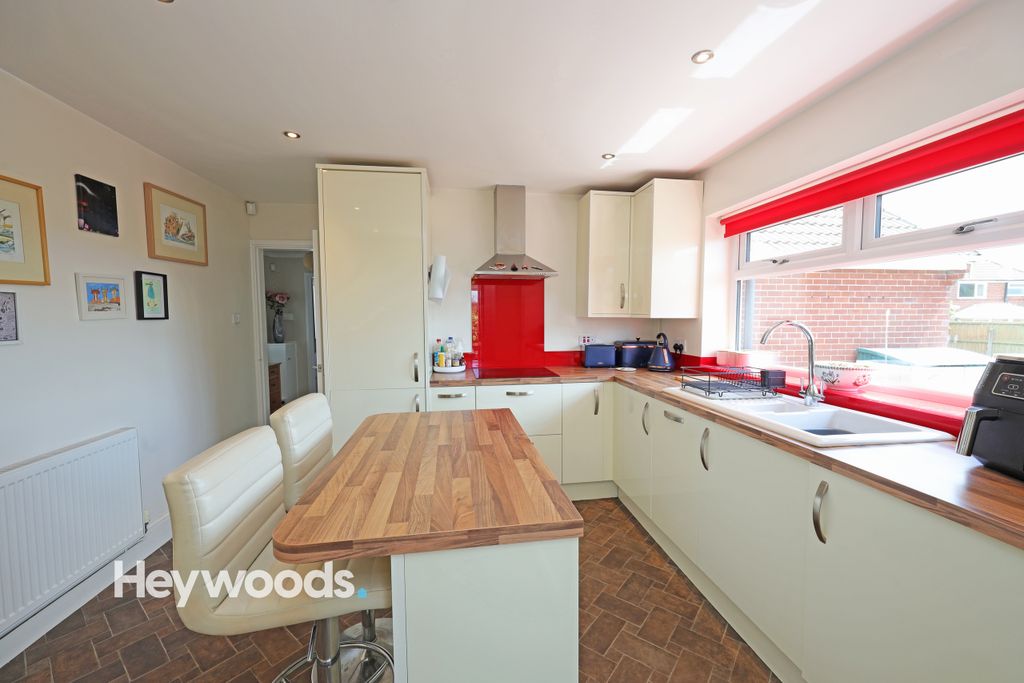 Property photo 3 of 31 0F1A7223