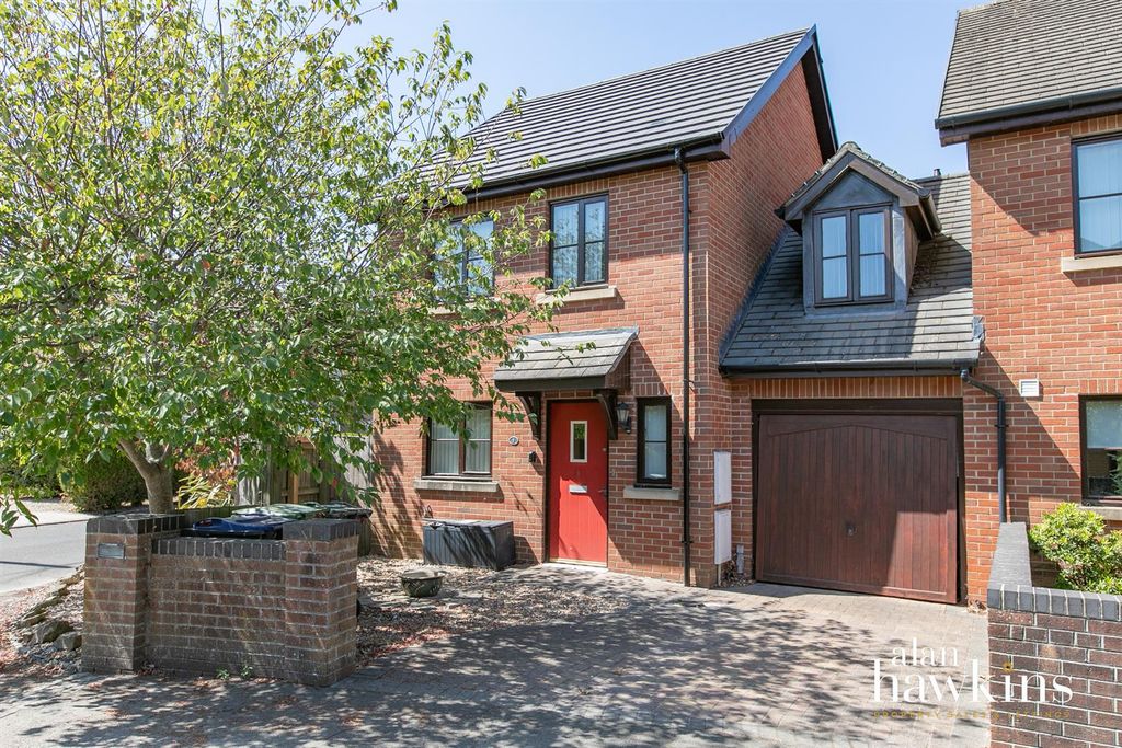 Property photo 1 of 16 Ah3627.Jpg