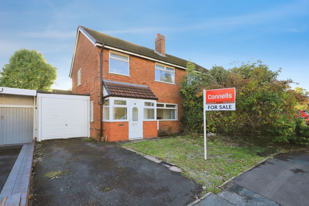 Property photo 1 of 17
