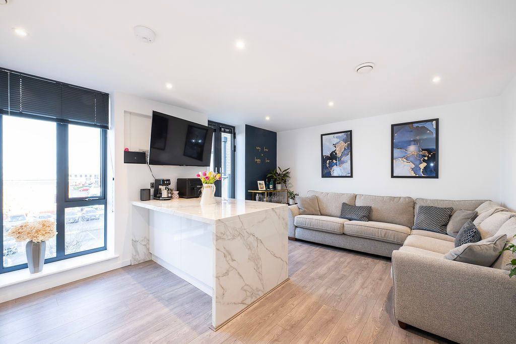 Property photo 2 of 15 Photo 4