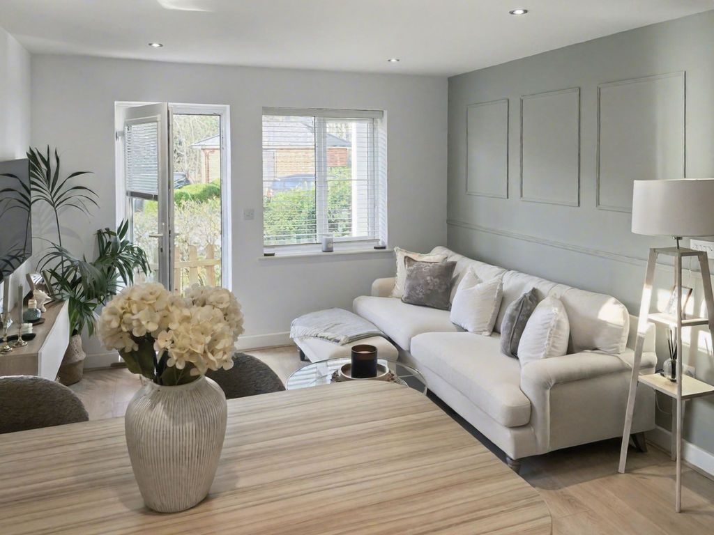 Property photo 1 of 7 Photo 7