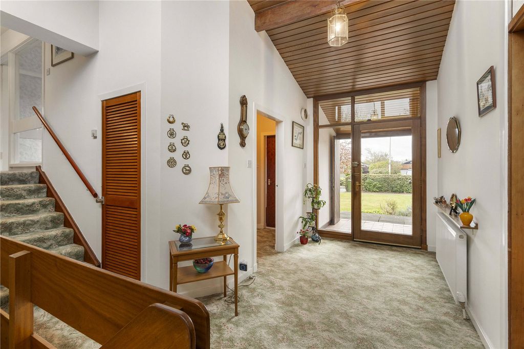 Property photo 3 of 40 15 Burnbrae