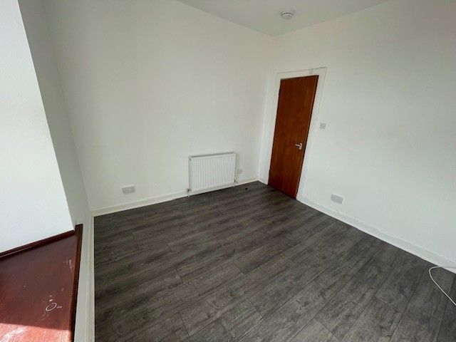 Property photo 2 of 7 Photo 2