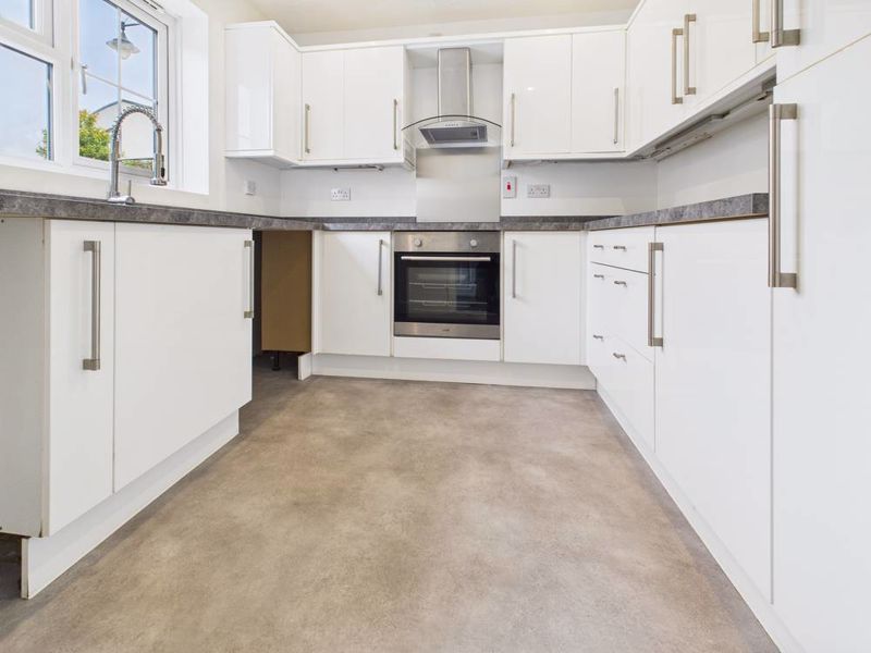 Property photo 2 of 13 Photo 12